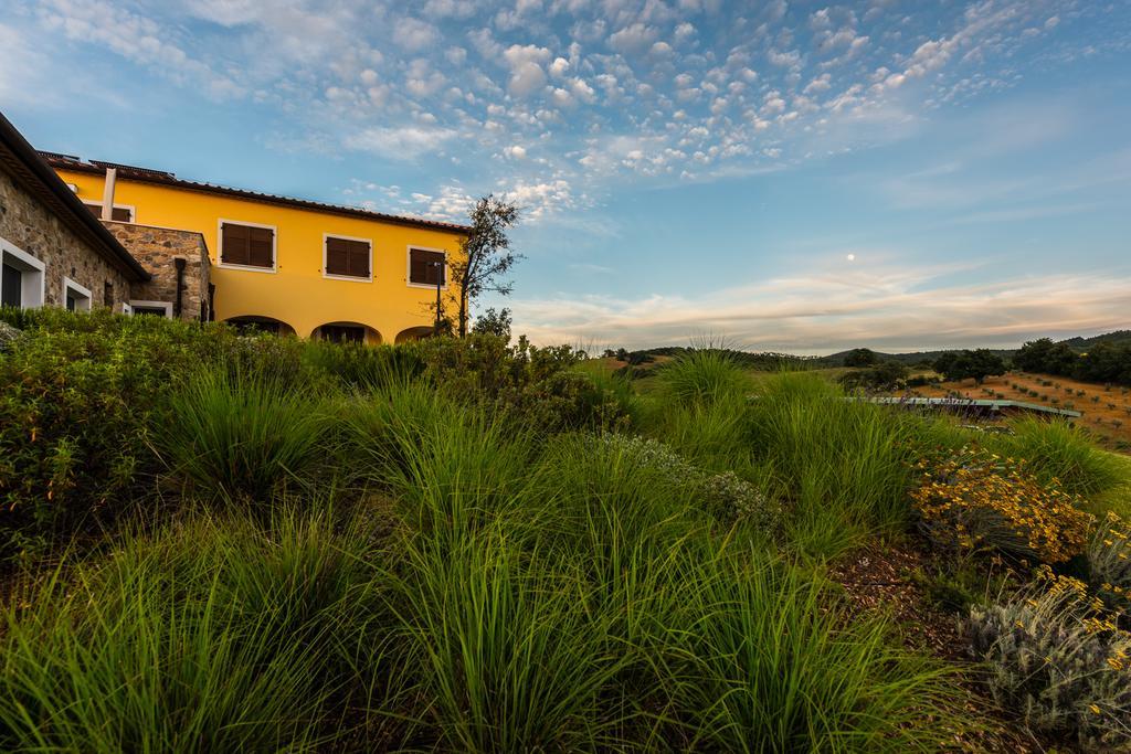 Agriturismo Poggio Mirabile Manciano Exteriör bild